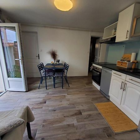 Appart 28M2 Avec Jardin Et Parking Prives, Chambre Separee Milhaud Luaran gambar